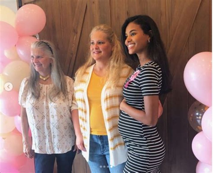 Bryson Tiller's New Girlfriend Is Fine AF: Meet Kendra Bailey