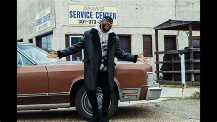 Raheem DeVaughn & Apollo Brown Share New Single "I Still Love You"