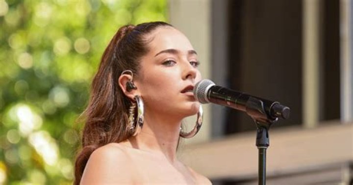 R&B Singer Maeta Bitten By Snake During Video Shoot