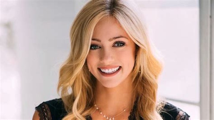 Who Is Abby Hornacek? Wiki, Biography, Age, Husband, Height, Parents, Net Worth