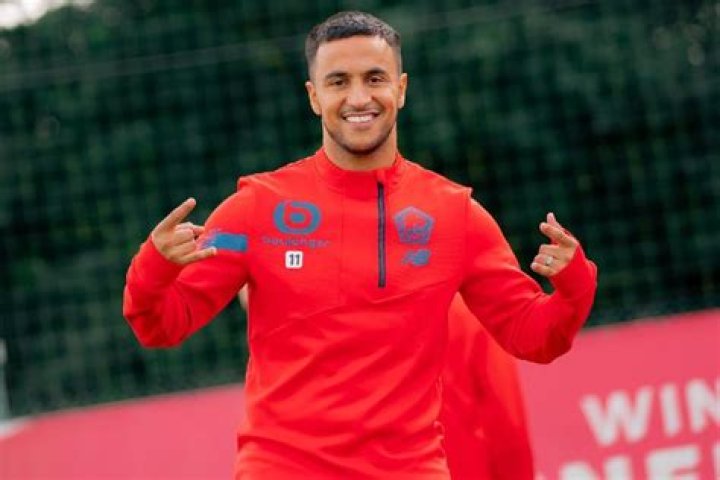 Adam Ounas Biography, Age, Height, Wife, Net Worth, Family