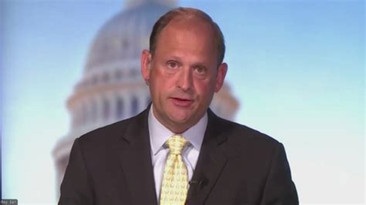 Andrew Barr Biography, Age, Height, Wife, Net Worth, Family