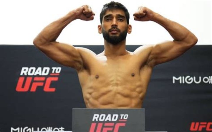 Anshul Jubli Height, Age, Net Worth, Bio, Net worth, Wife, Family, Stats, Biography & More