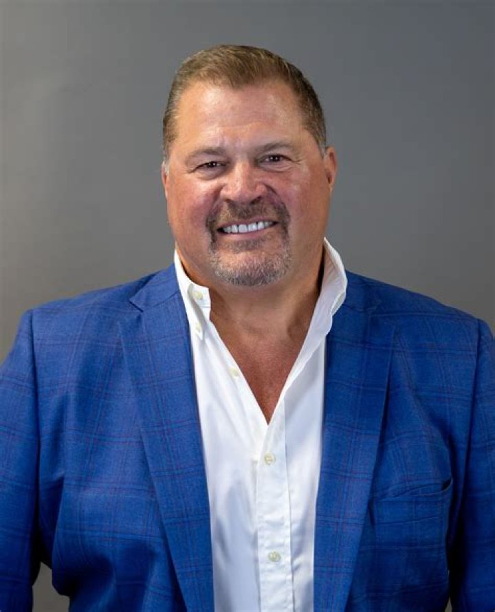 Bill Maas Biography, Age, Height, Wife, Net Worth, Family