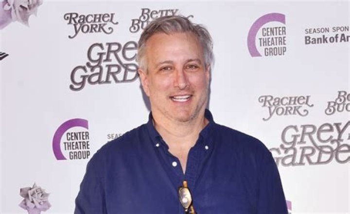 Bronson Pinchot’s Net Worth, Age, Height, Weight, Girlfriend, Dating, Bio-Wiki