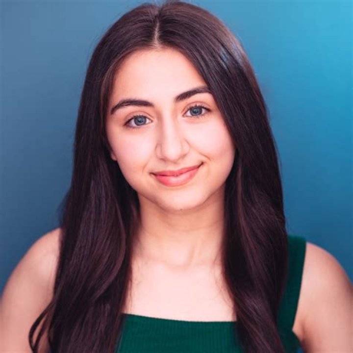 Chantal Mann (Entrepreneur) - Age, Birthday, Bio, Facts, Family, Net Worth, Height & More