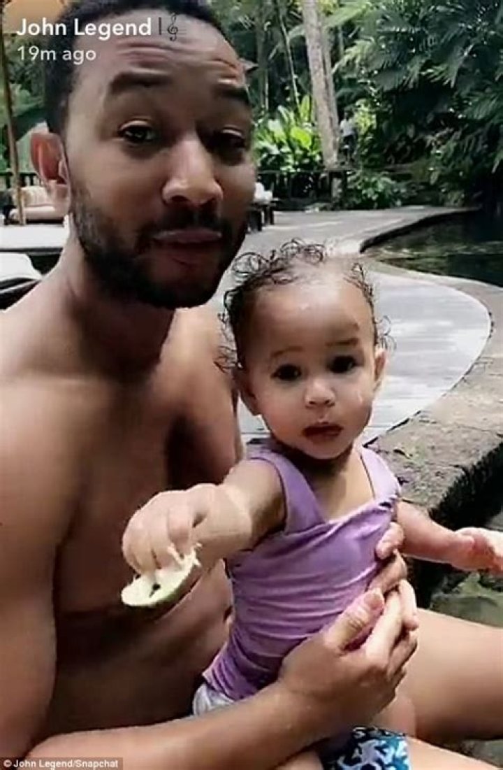 Chrissy Teigen Went on a Wellness Retreat at Como Shambhala in Bali and It Looks Relaxing AF