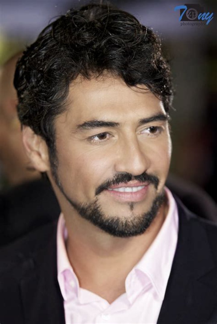 Gabriel Porras (Movie Actor) - Age, Birthday, Bio, Facts, Family, Net Worth, Height & More