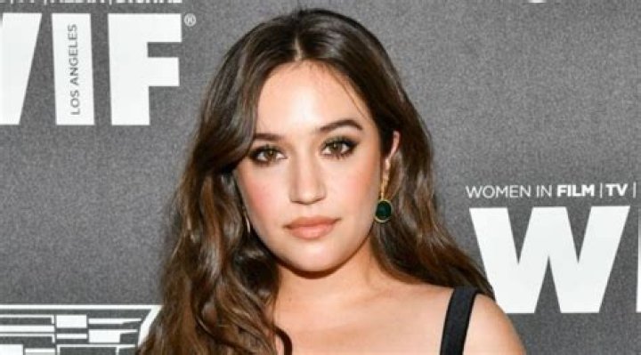 Gideon Adlon Bio, Wiki, Age, Height, Parents, Sisters, Boyfriend, Net Worth, Movies and TV shows