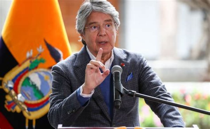 Guillermo Lasso biografía, edad, altura, esposo, net worth, familia