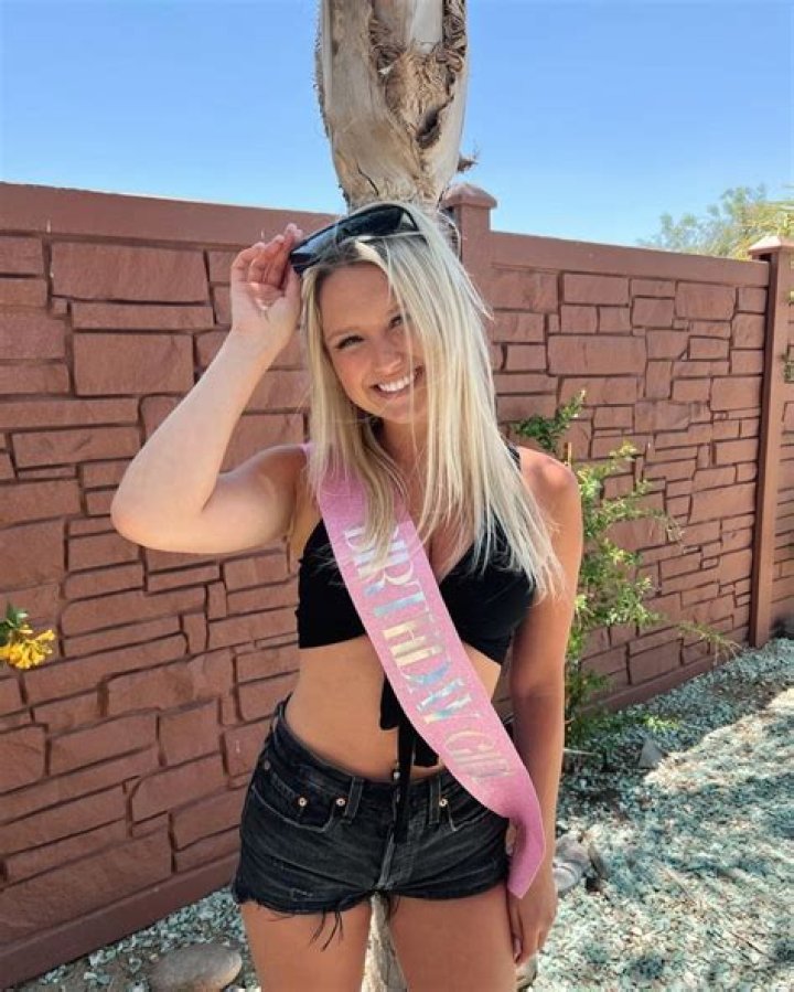 Hailey Tucker (TikTok Star) - Age, Birthday, Bio, Facts, Family, Net Worth, Height & More
