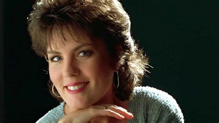 Holly Dunn biografía, edad, altura, esposa, net worth, familia