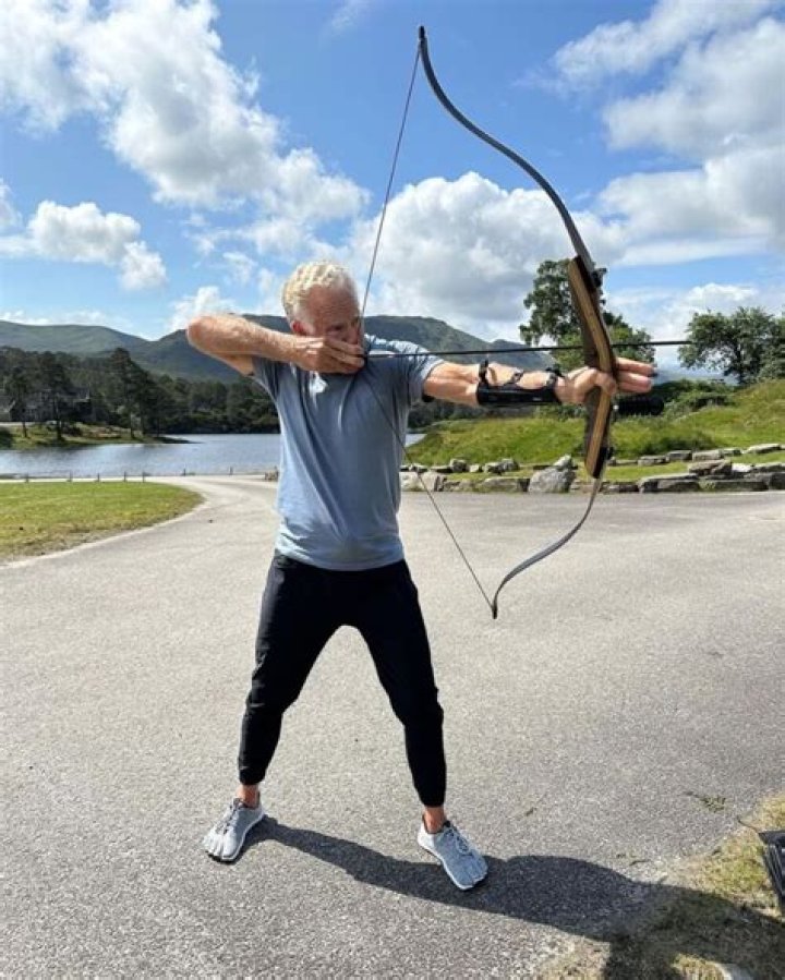 How long has Mark Sisson been married?