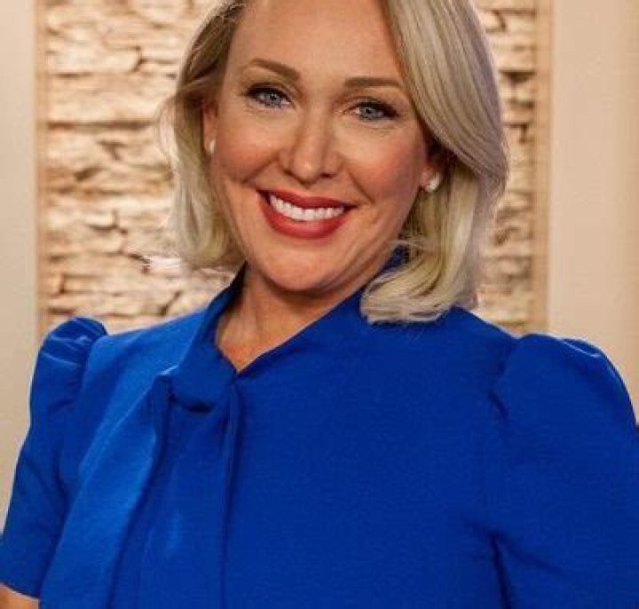 Jackie Garrity Biography, Age, Pregnancy, Twins, KVAL News and Net Worth