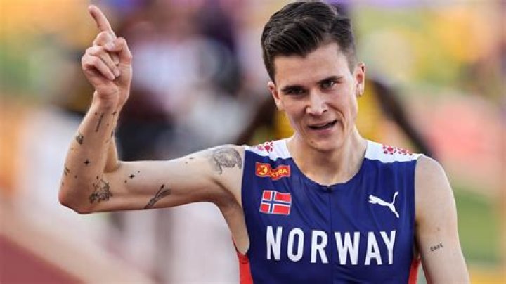 Jakob Ingebrigtsen (Runner) - Age, Birthday, Bio, Facts, Family, Net Worth, Height & More