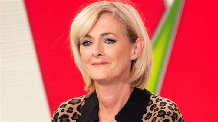 Jane Moore (TV Show Host) - Age, Birthday, Bio, Facts, Family, Net Worth, Height & More