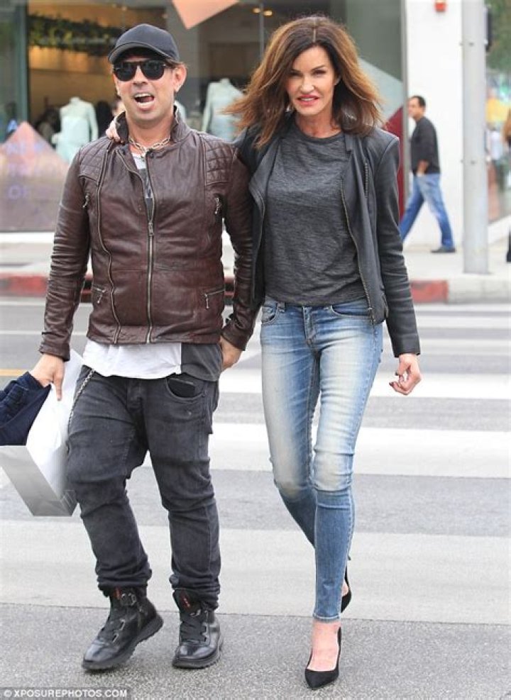 Janice Dickinson: Husband, net worth, tattoos, smoking & body measurements