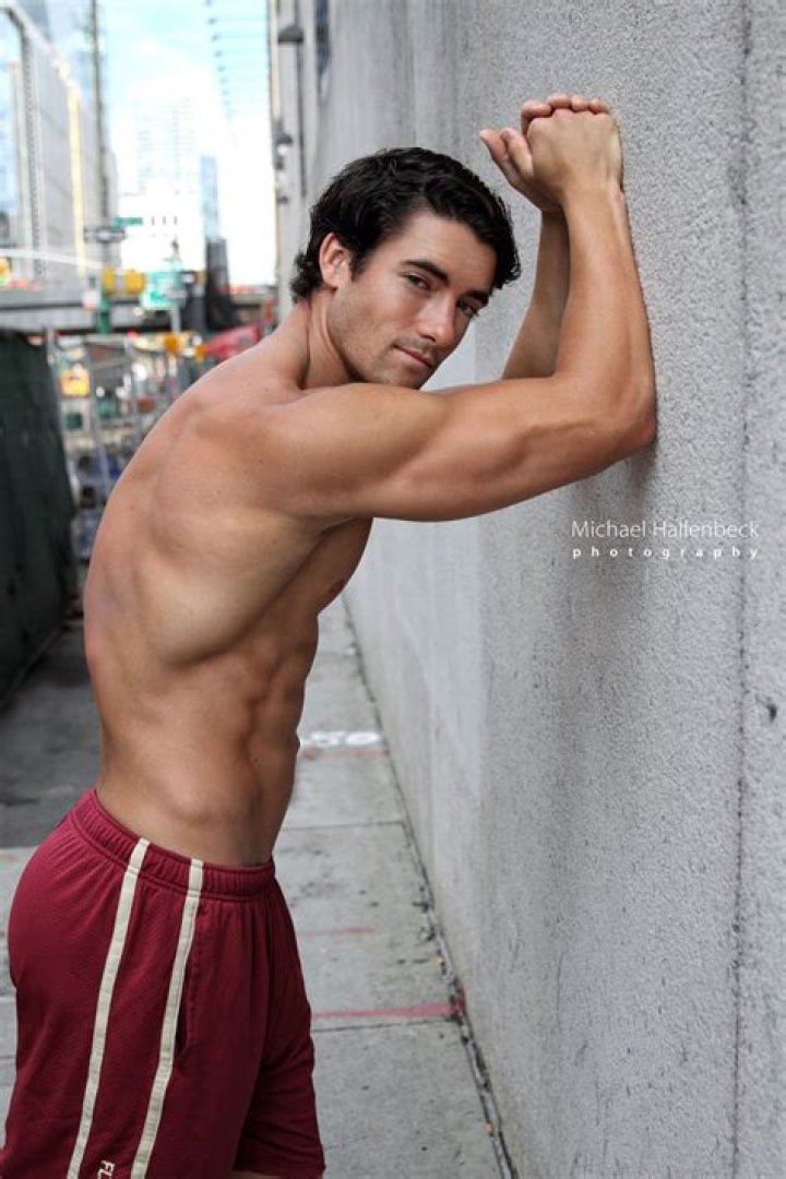 Jennings Brower (TikTok Star) - Age, Birthday, Bio, Facts, Family, Net Worth, Height & More