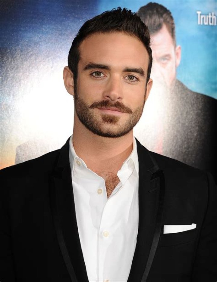 Astrology Birth Chart of Joshua Sasse (TV Actor) 2024