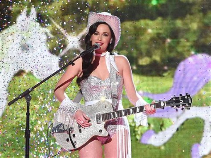 Kacey Musgraves Biography, Age, Height, Husband, Net Worth, Family