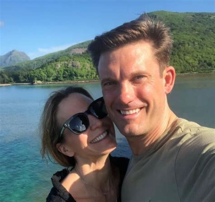 Keir Simmons Wife: Bio, Wiki, Age, Height, Family, NBC, Salary and Net Worth