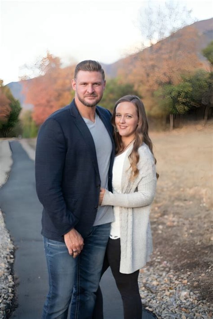 Kris Krohn Bio, Wiki, Age, Wife, Net Worth, Books, Reviews, Real Estate