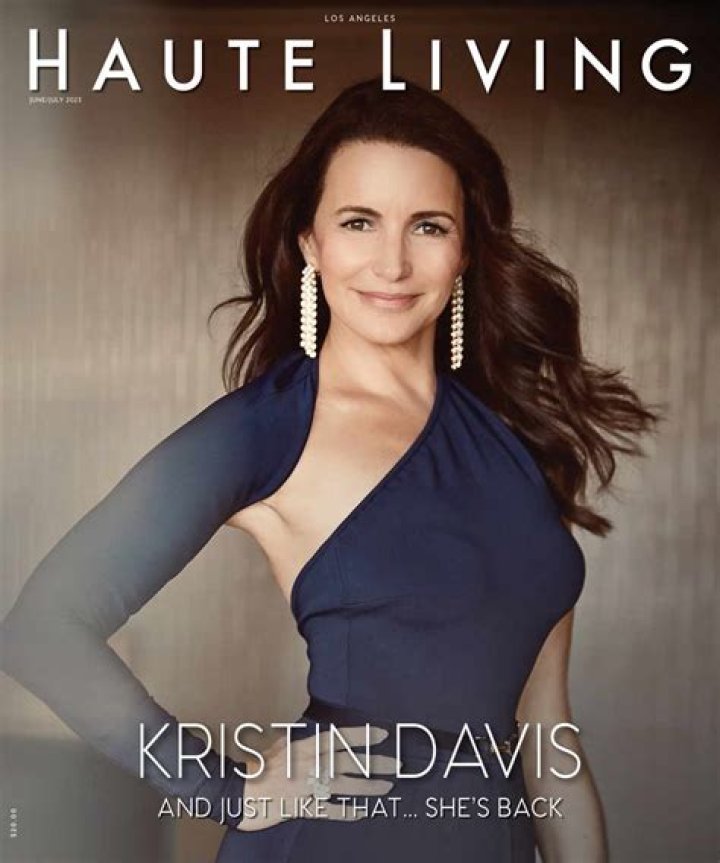 Kristin Davis (TV Actress) - Age, Birthday, Bio, Facts, Family, Net Worth, Height & More