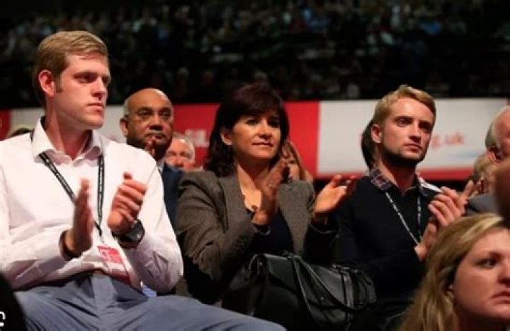 Laura Alvarez Bio, Age, Career, Jeremy Corbyn, Coffee, Banker, Wiki, Salary, Net Worth and Twitter