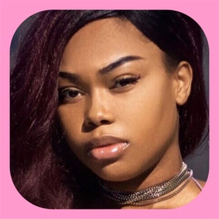 Mali J (Instagram Star) - Age, Birthday, Bio, Facts, Family, Net Worth, Height & More