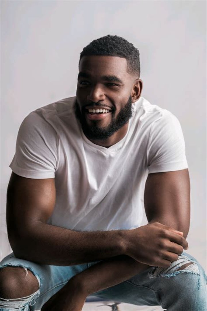 Marshall Price (Model) - Age, Birthday, Bio, Facts, Family, Net Worth, Height & More