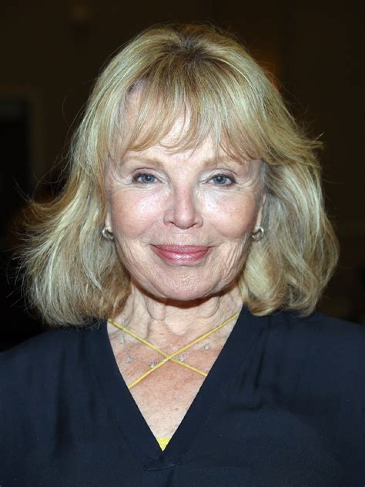 Marta Kristen (TV Actress) - Age, Birthday, Bio, Facts, Family, Net Worth, Height & More