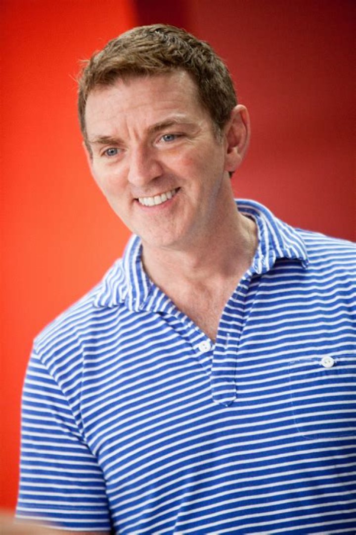 Michael Patrick King (TV Producer) - Age, Birthday, Bio, Facts, Family, Net Worth, Height & More