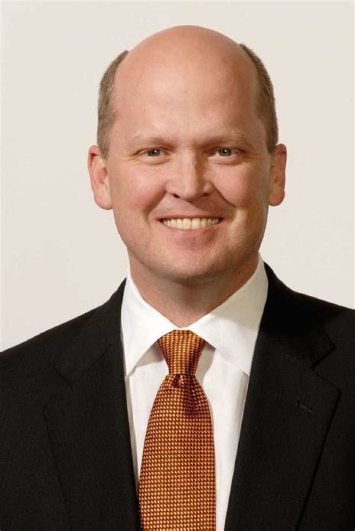 Mikal Watts Biography, Age, Height, Wife, Net Worth, Family