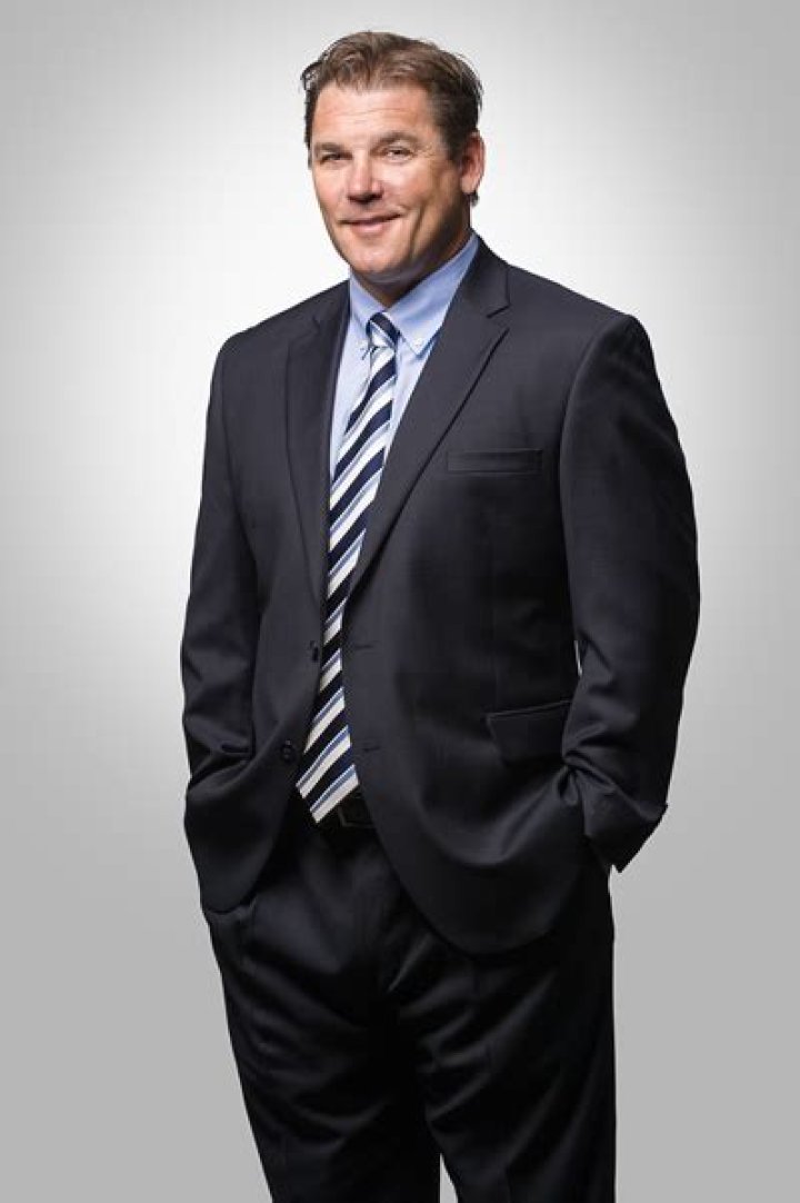 Mike Salmon Biography, Age, Height, Wife, Net Worth, Family