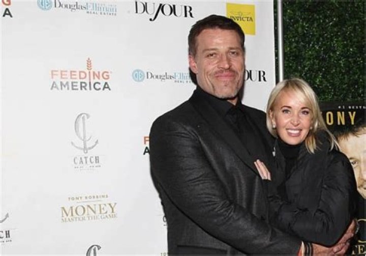 Sage Robbins bio: age, height, husband, career, net worth, divorce & children