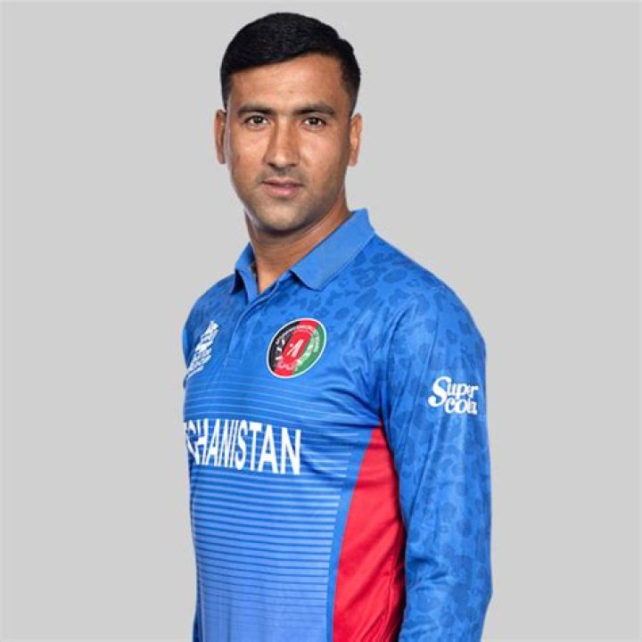 Saleem Safi (Journalist) - Age, Birthday, Bio, Facts, Family, Net Worth, Height & More