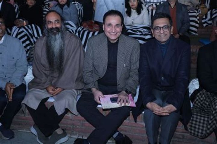 Saumitra Rawat Biography, Age, Height, Wife, Net Worth, Family