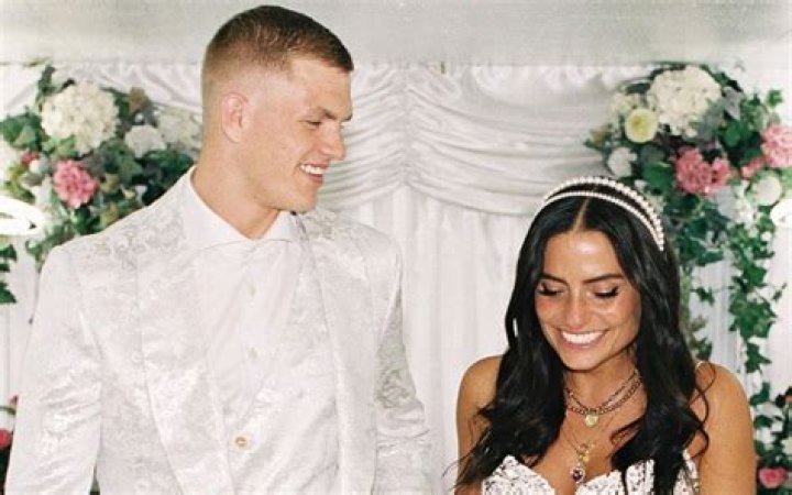 Sean Strickland Ian Garry Wife Layla Anna-Lee Drama: WAG Book Scandal