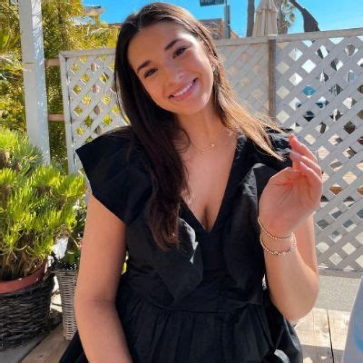 Sienna-Marie James (Family Member) - Age, Birthday, Bio, Facts, Family, Net Worth, Height & More