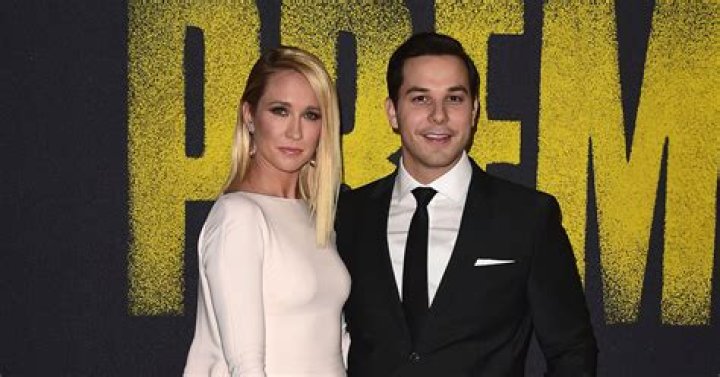 Skylar Astin And Anna Kemp Divorce Reason and Wedding Details, Who Is His Girlfriend Now?