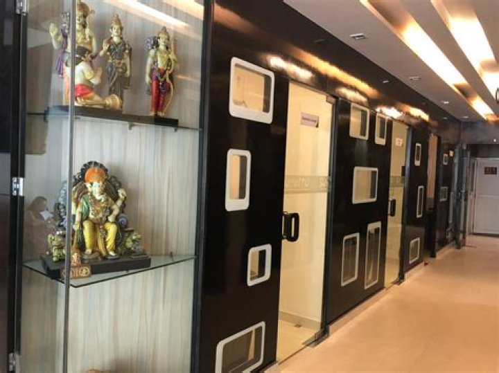 Sunetra Biography, Age, Height, Husband, Net Worth, Family