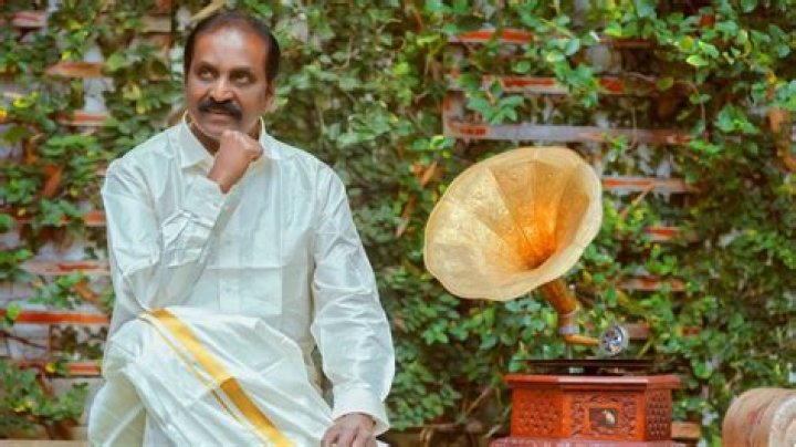 Vairamuthu Biography, Age, Height, Wife, Net Worth, Family