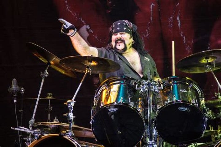 Vinnie Paul Biography, Age, Height, Wife, Net Worth, Family