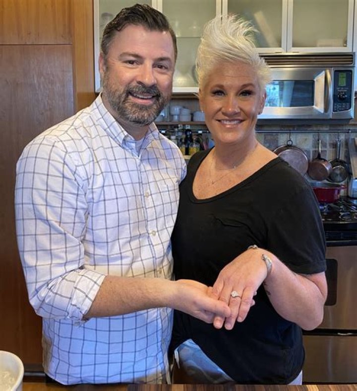 What does Anne Burrell’s husband do? – Celebrity.fm – #1 Official Stars, Business & People Network, Wiki, Success story, Biography & Quotes