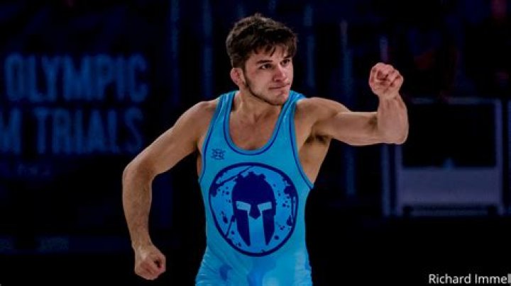 Yianni Diakomihalis (Wrestler) - Age, Birthday, Bio, Facts, Family, Net Worth, Height & More